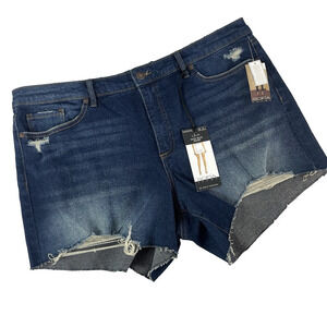 Sofia Jeans by Sofia Vergara Easy Denim Jean Shorts Destruc Hem Plus size 18